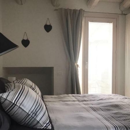 Antonella Gardalake 2 Desenzano del Garda Zewnętrze zdjęcie