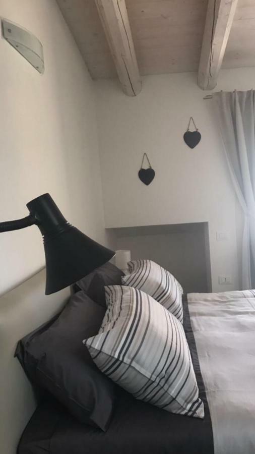 Antonella Gardalake 2 Desenzano del Garda Zewnętrze zdjęcie